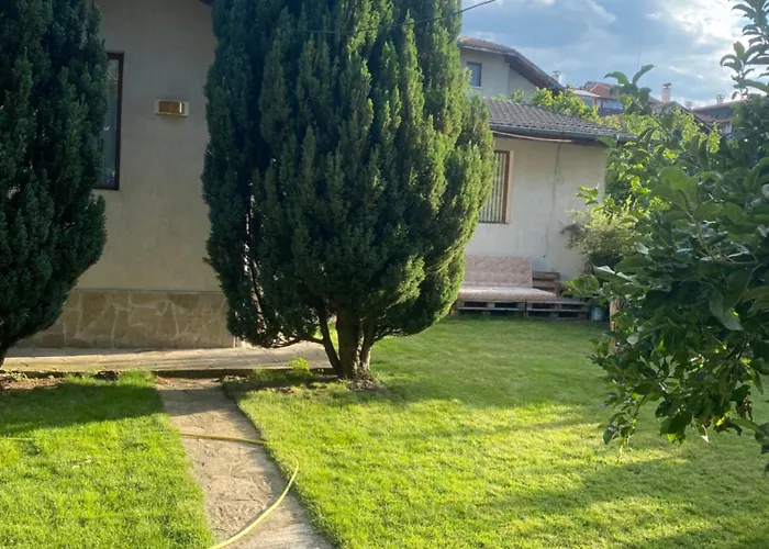 Guest house Deers 3*